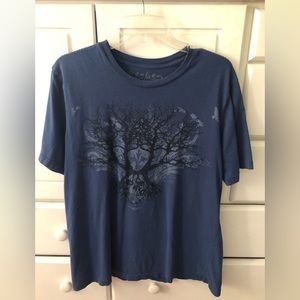 Teen graphics tee shirt